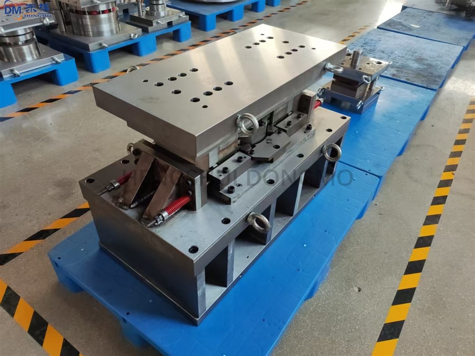 Custom Metal Stamping And Deep Drawing Die Manufacturer price