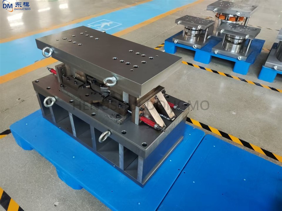 Custom Metal Stamping And Deep Drawing Die Manufacturer suppliers